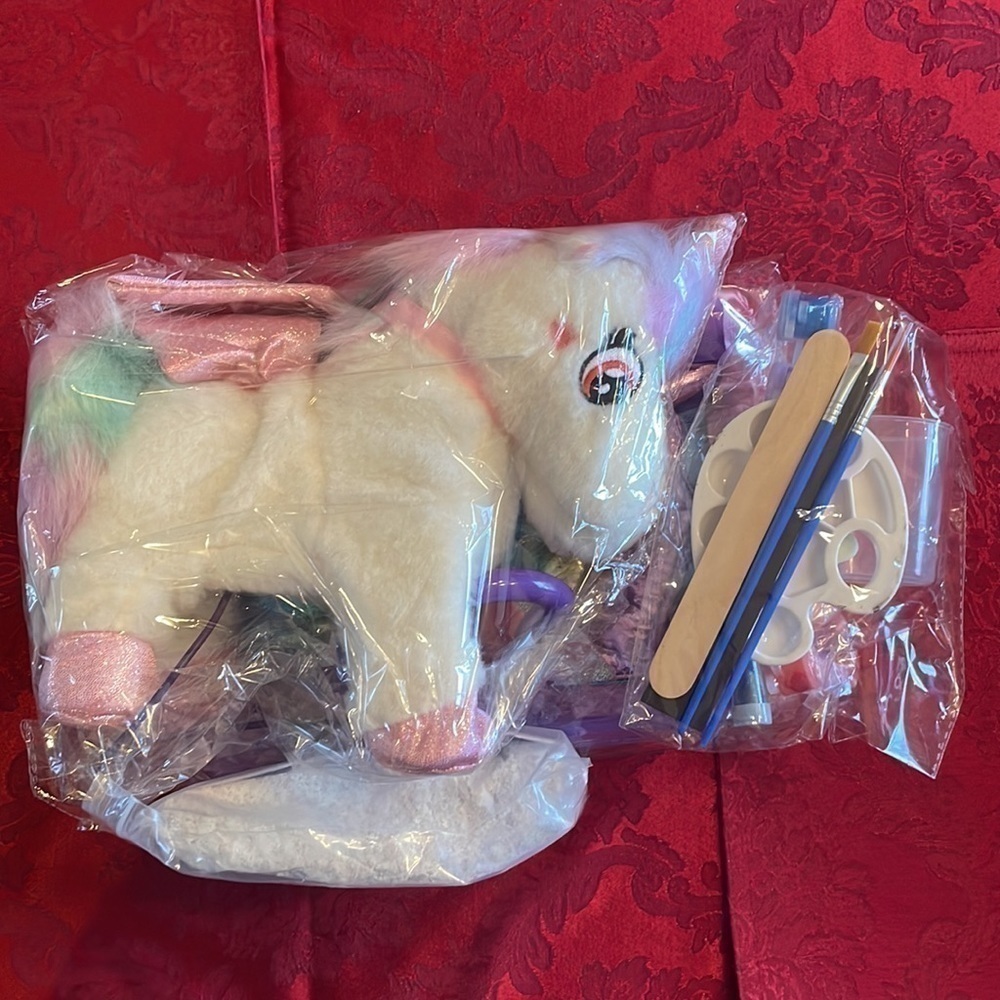 Brand New Girls Unicorn Gift Set Remote Control Plush, Costume, Painting Craft - Picture 9 of 14